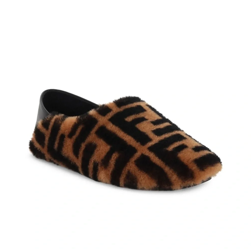 WOMENS FENDI SHEARLING NAPPA Monogram Slippers Size 39 - Picture 3 of 16